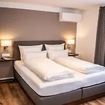 Cityapartments Klimatisiert Πανσιόν Φριντρισχάφεν