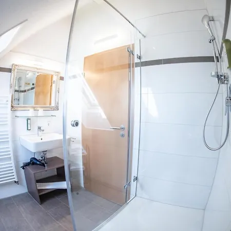 Cityapartments Klimatisiert בית הארחה *