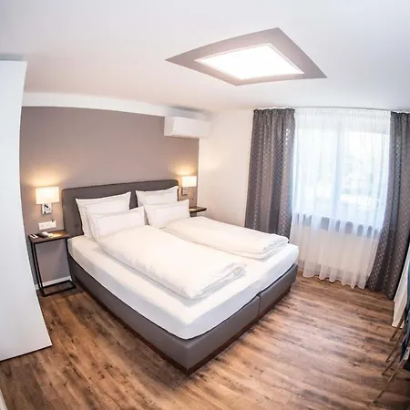 Cityapartments Klimatisiert 招待所 腓特烈港